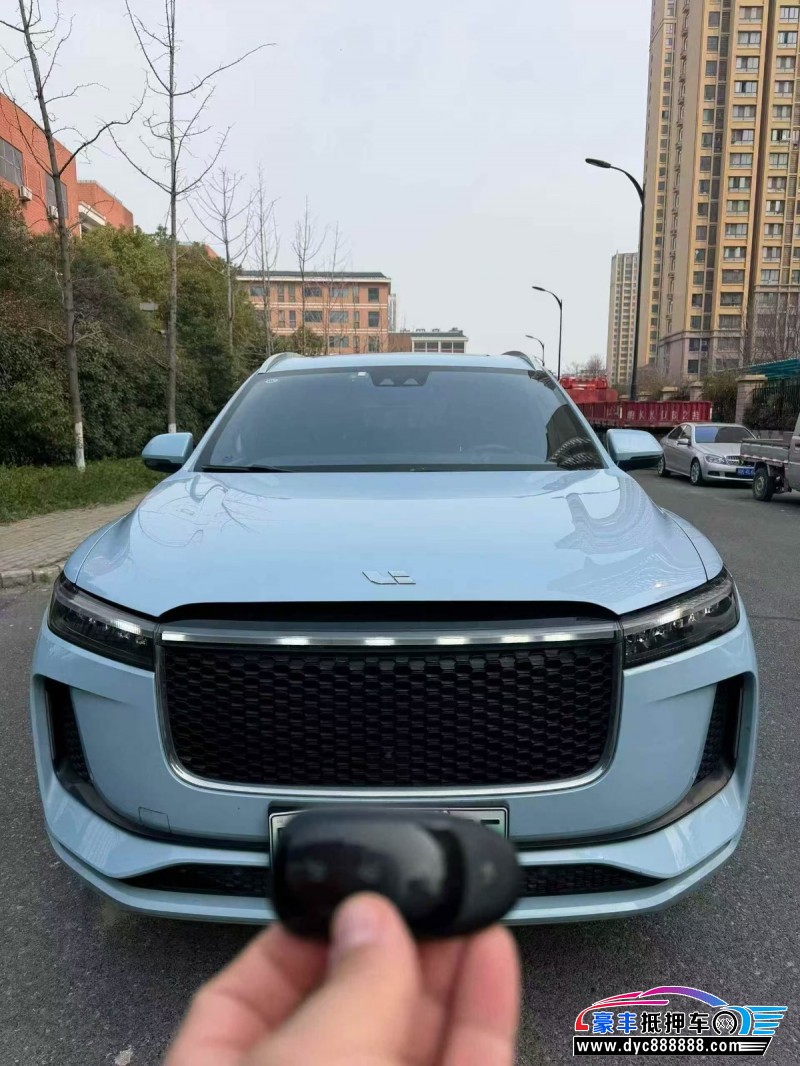 20年理想ONE轿车