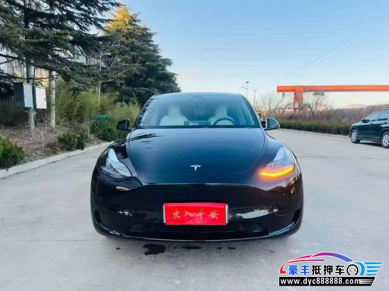 抵押车出售22年特斯拉Model Y轿车