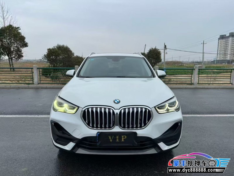 抵押车出售21年宝马X1轿车