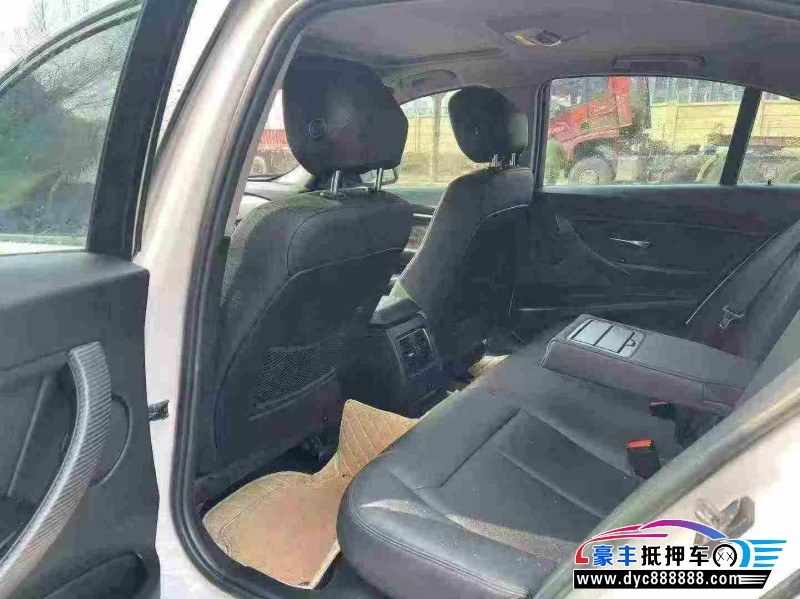 17年宝马3系轿车抵押车出售