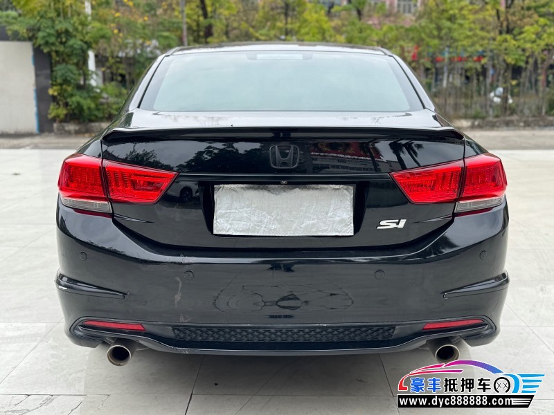 15年本田思铂睿轿车抵押车出售