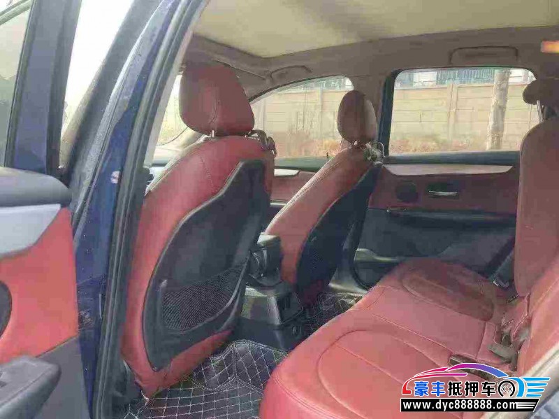 17年宝马2系轿车抵押车出售