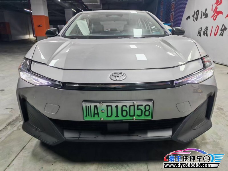 抵押车出售25年丰田BZ3轿车