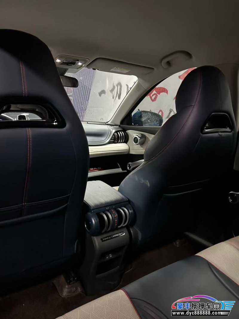 22年比亚迪元轿车抵押车出售