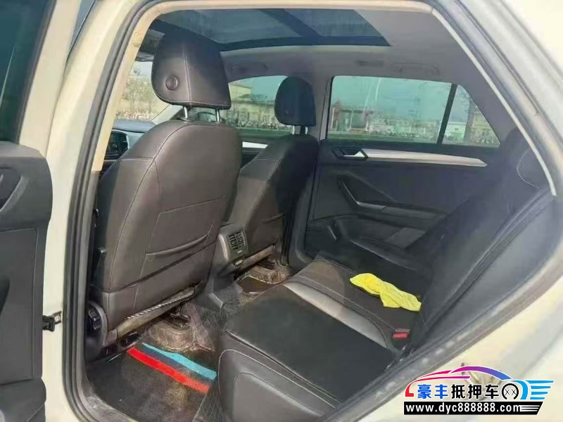 20年大众探歌轿车抵押车出售