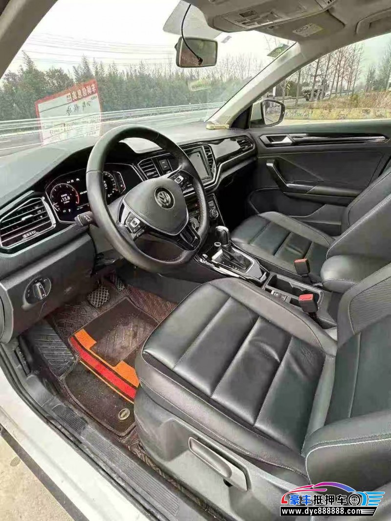 20年大众探歌轿车抵押车出售