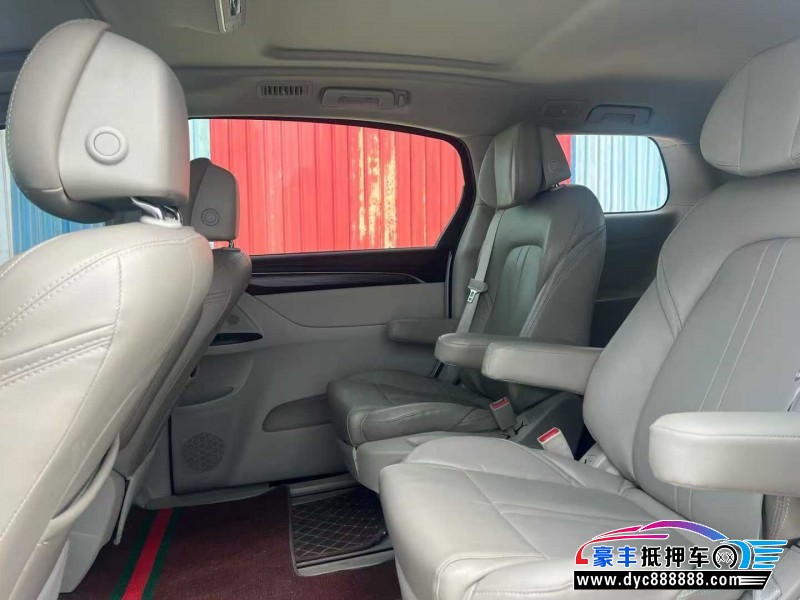 21年别克GL8轿车抵押车出售