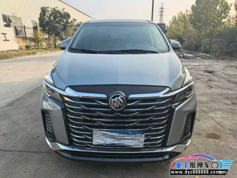 抵押车出售23年别克GL8轿车