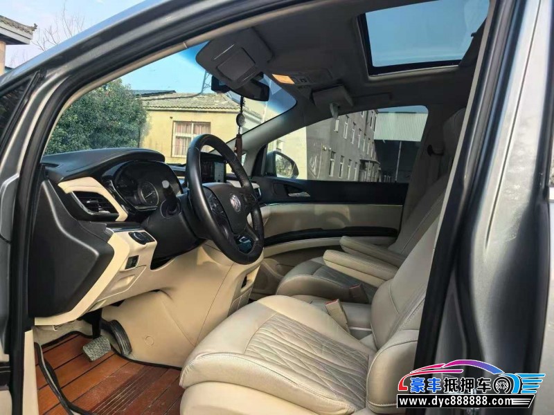 23年别克GL8轿车抵押车出售