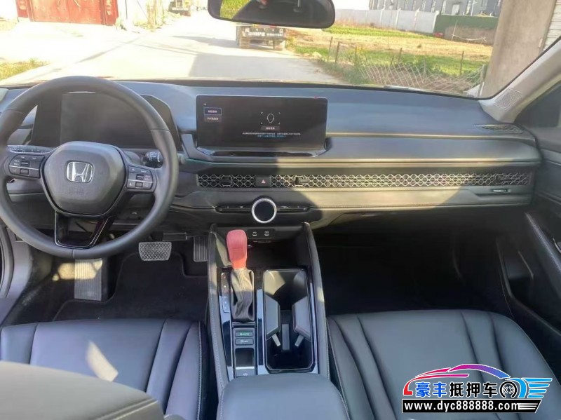 25年本田雅阁轿车抵押车出售