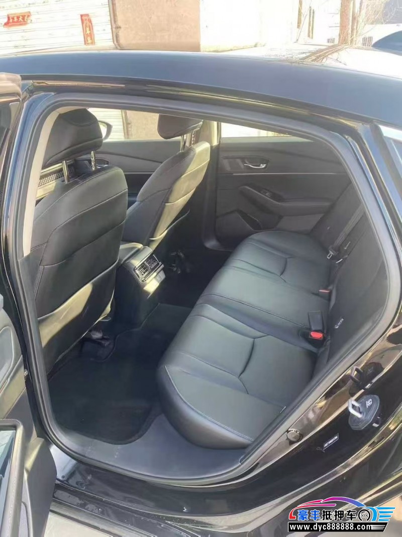 25年本田雅阁轿车抵押车出售