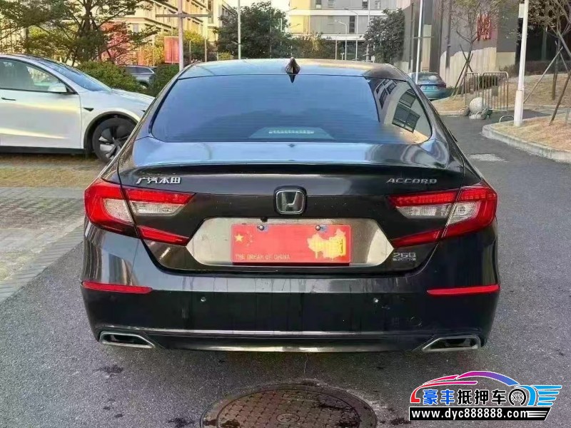 18年本田雅阁轿车抵押车出售