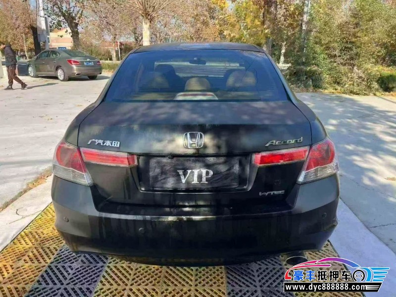 11年本田雅阁轿车抵押车出售