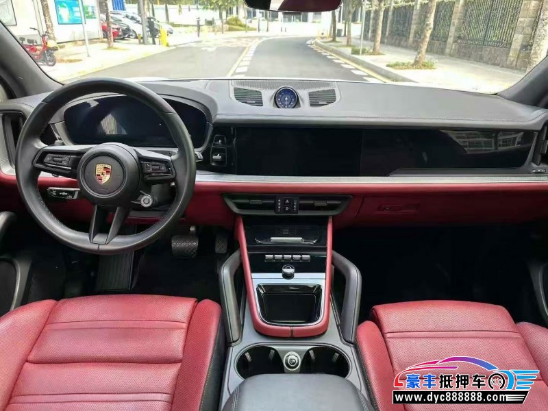 24年保时捷卡宴轿车抵押车出售