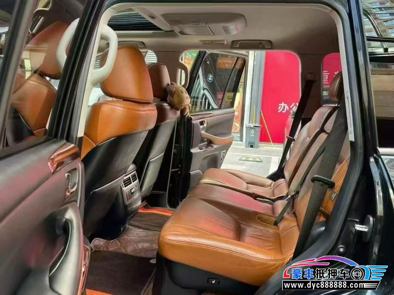 12年雷克萨斯LX轿车抵押车出售