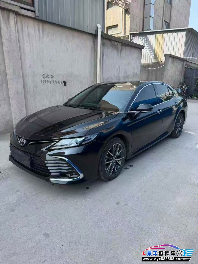 22年丰田凯美瑞轿车抵押车出售