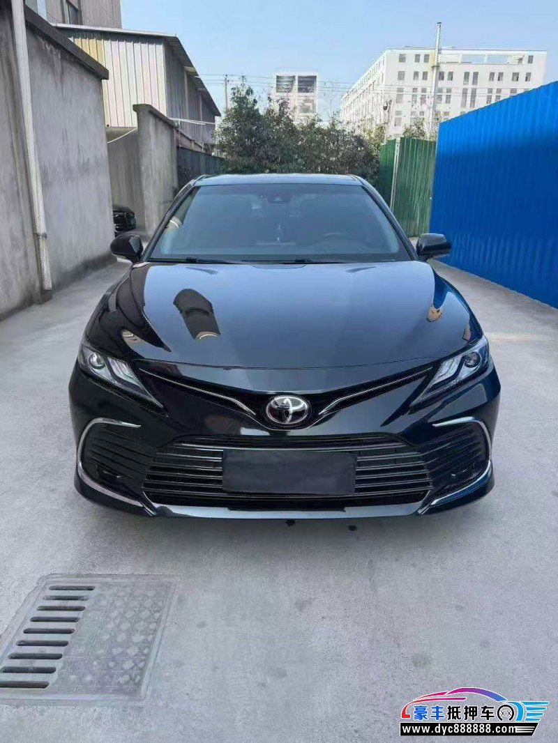 抵押车出售22年丰田凯美瑞轿车