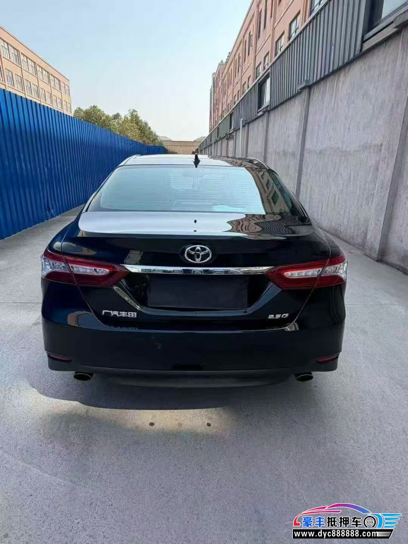 22年丰田凯美瑞轿车抵押车出售