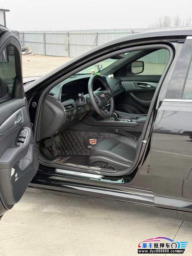 24年凯迪拉克CT5轿车抵押车出售