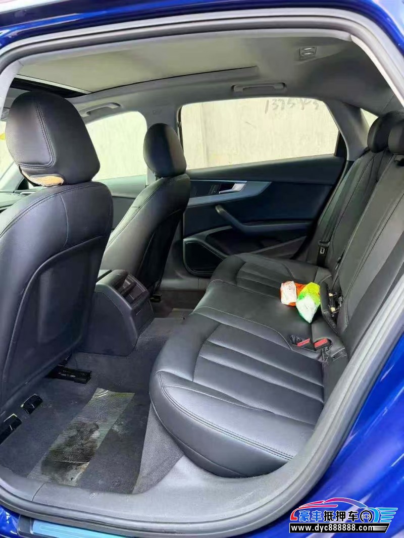 19年奥迪A4L轿车抵押车出售