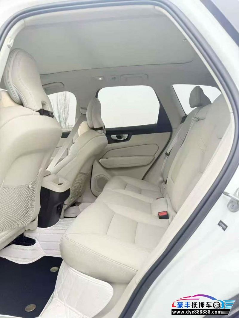 23年沃尔沃XC60轿车抵押车出售