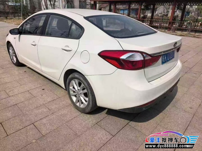 18年起亚K3轿车抵押车出售