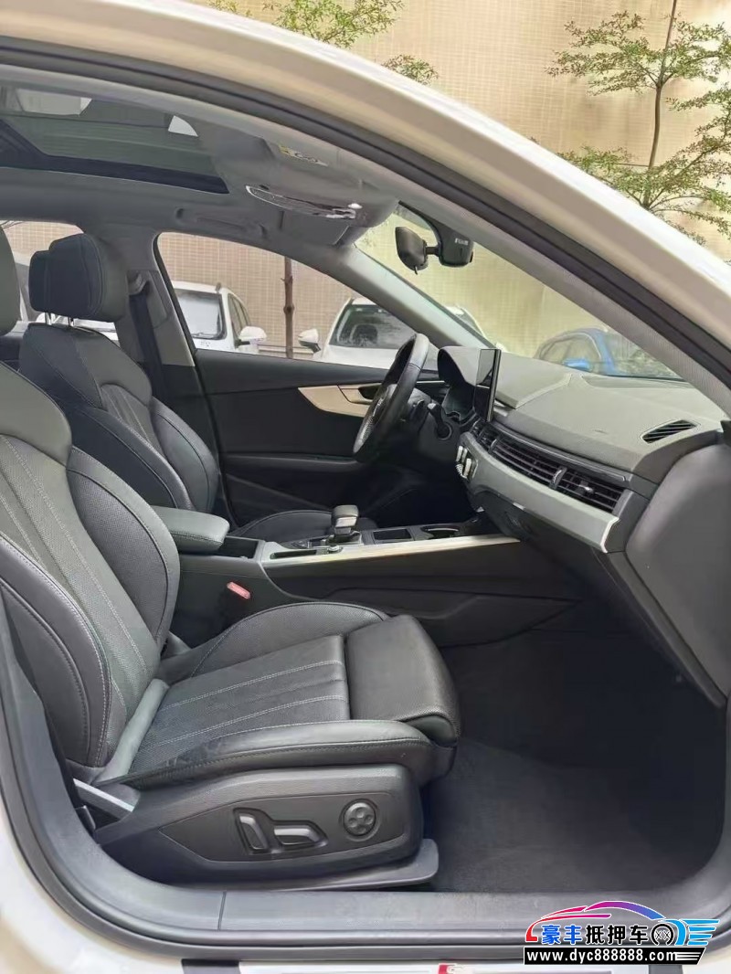 22年奥迪A4L轿车抵押车出售