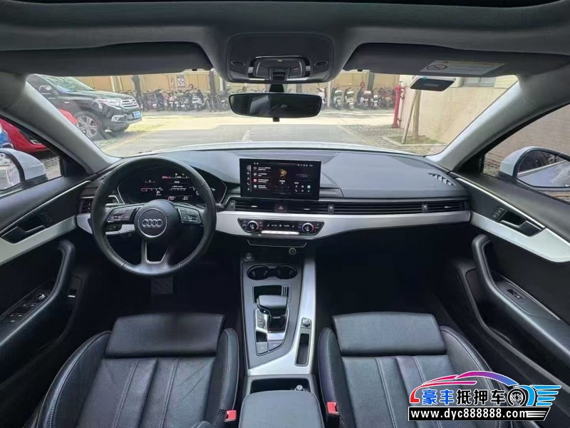 22年奥迪A4L轿车抵押车出售