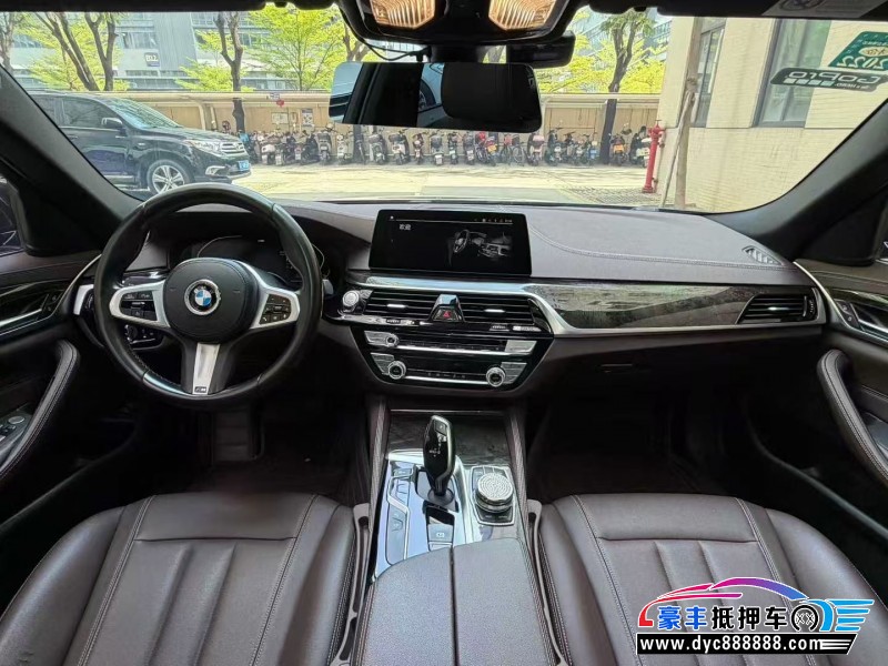 20年宝马5系轿车抵押车出售