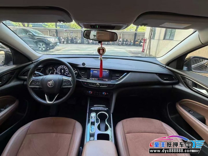 22年别克君威轿车抵押车出售