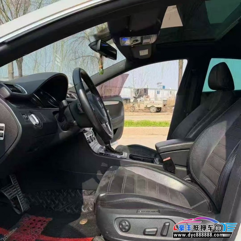 16年大众CC轿车抵押车出售