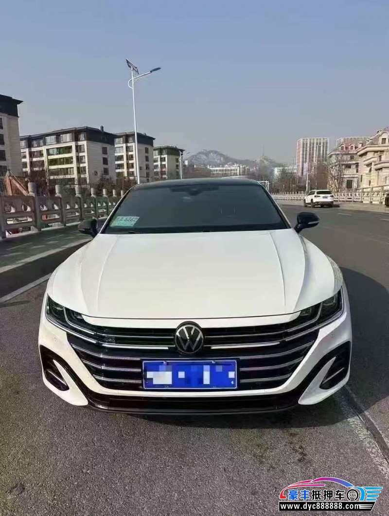 抵押车出售25年大众CC轿车