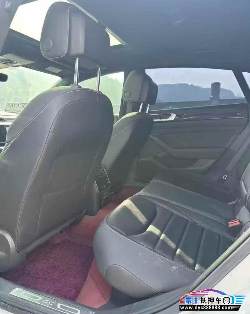 25年大众CC轿车抵押车出售