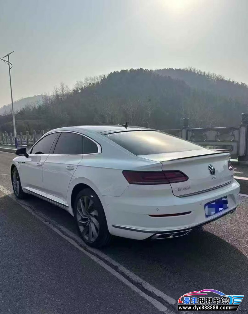 25年大众CC轿车抵押车出售