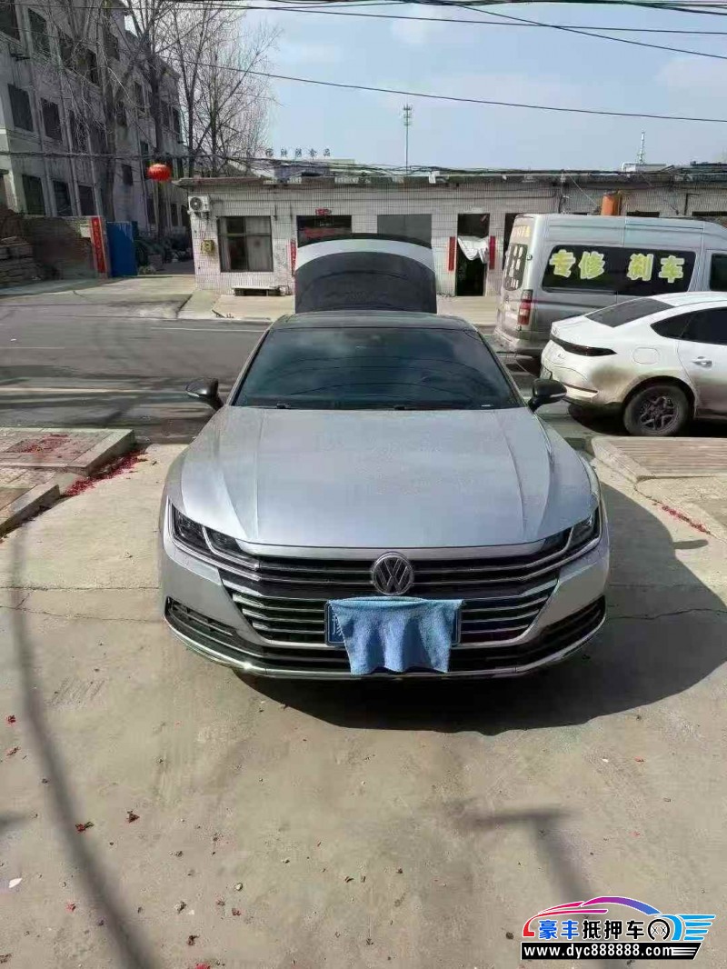 抵押车出售20年大众CC轿车