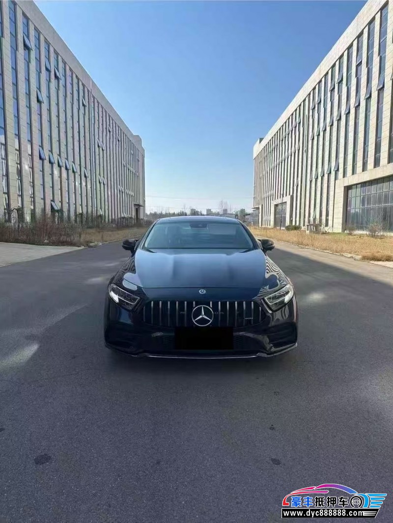 抵押车出售20年奔驰CLS级轿车