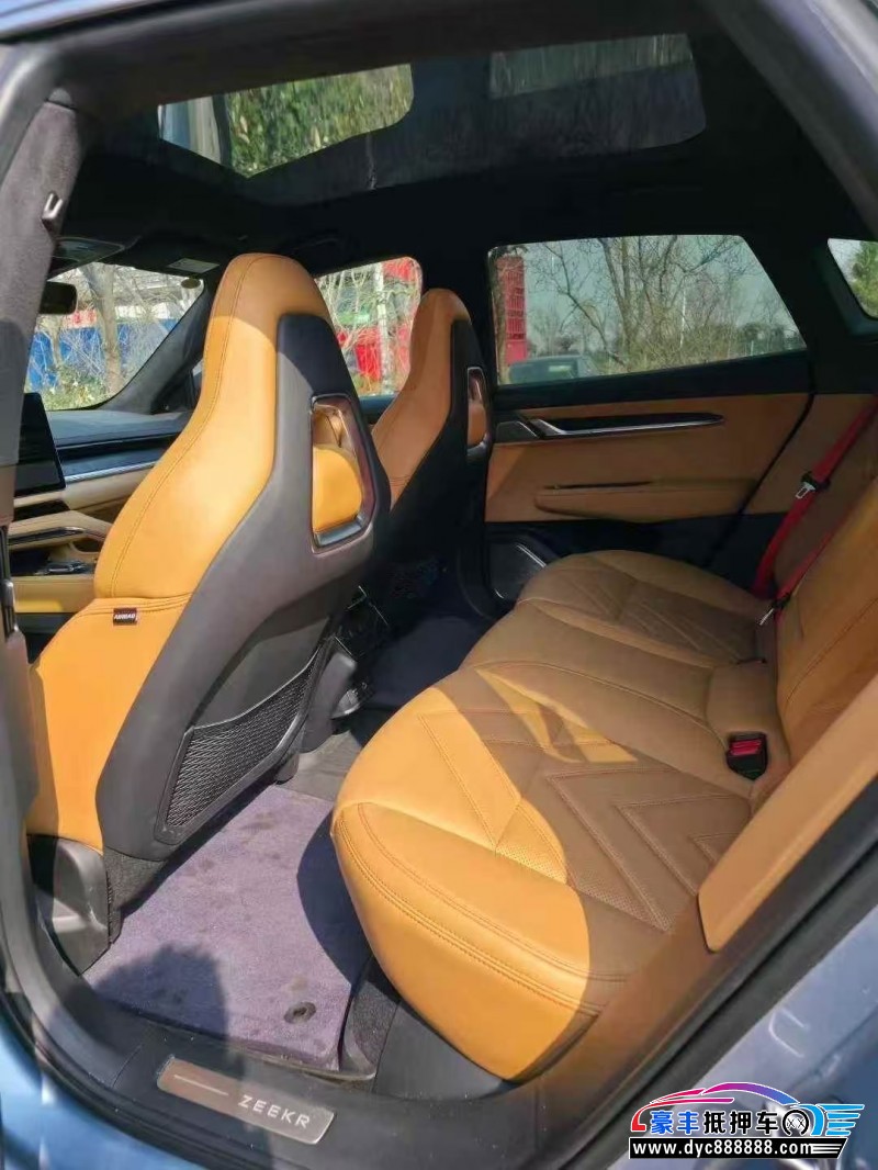 22年极氪001轿车抵押车出售