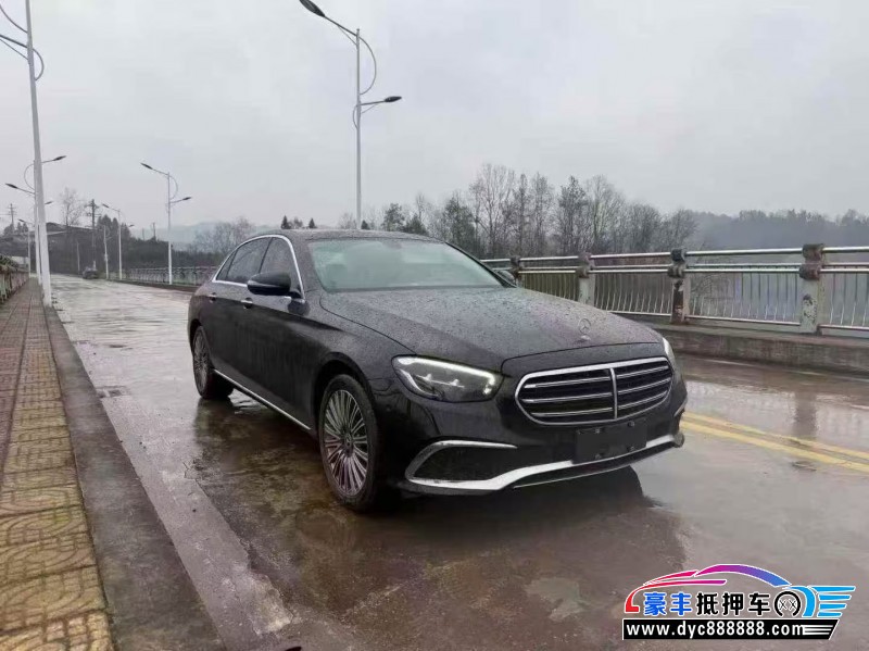 22年奔驰E轿车抵押车出售