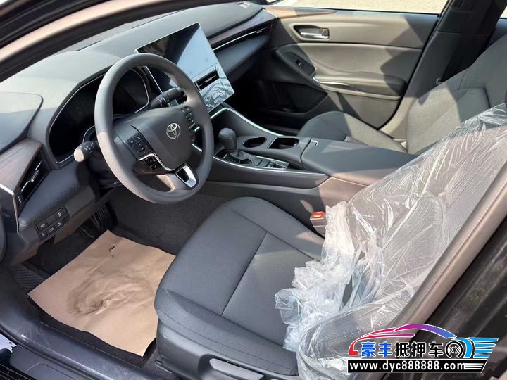 26年丰田亚洲龙轿车抵押车出售