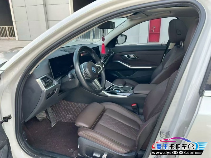 23年宝马i3轿车抵押车出售