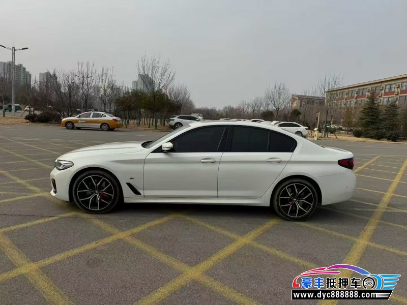 23年宝马5系轿车抵押车出售