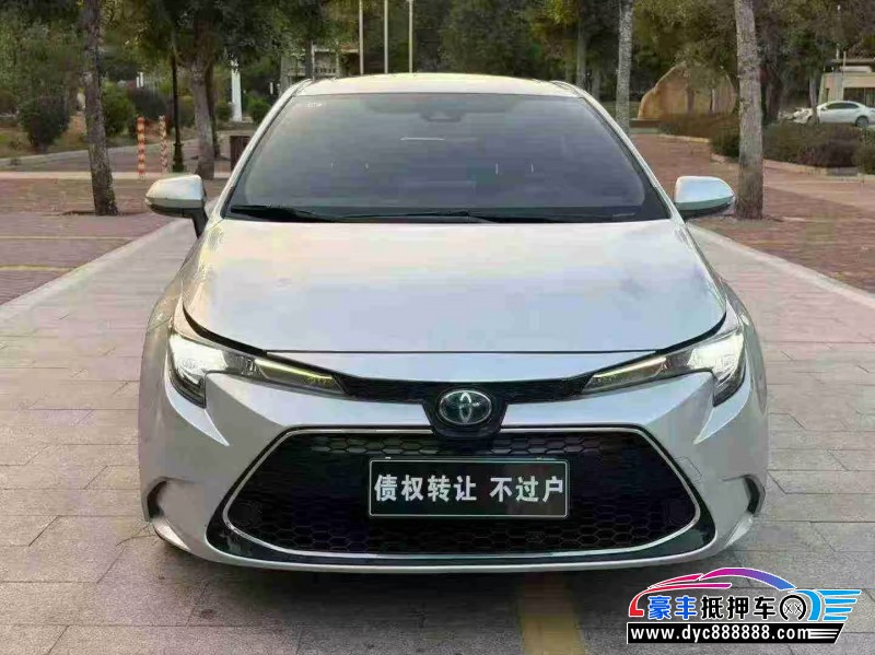 抵押车出售21年丰田雷凌轿车