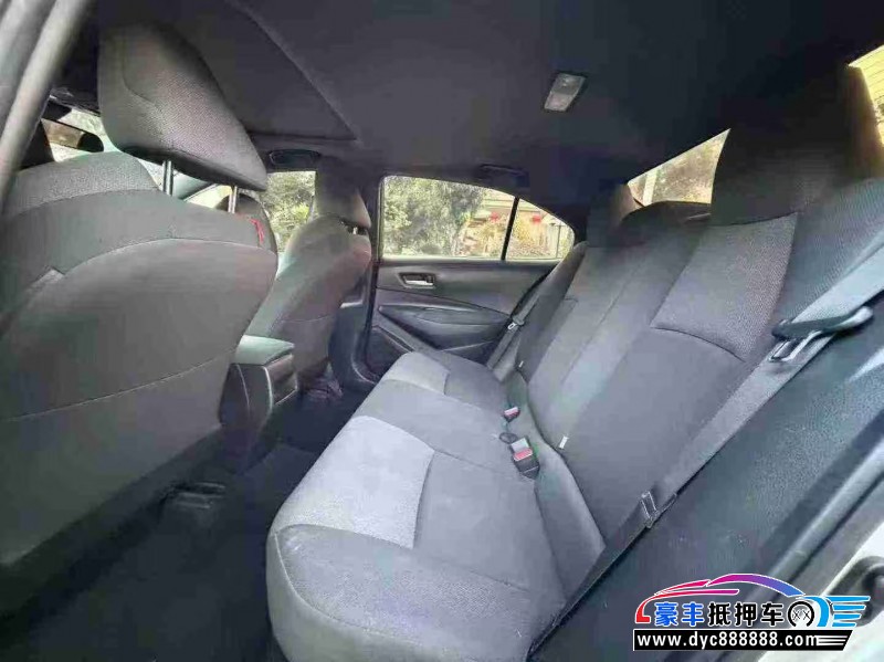 21年丰田雷凌轿车抵押车出售