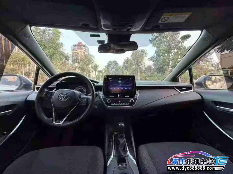 21年丰田雷凌轿车抵押车出售