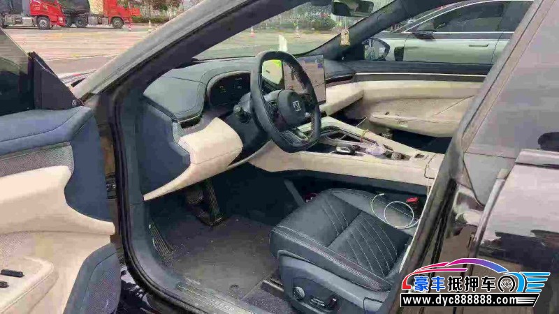 24年极氪001轿车抵押车出售