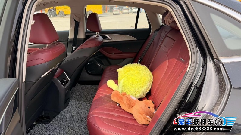 24年红旗H5轿车抵押车出售