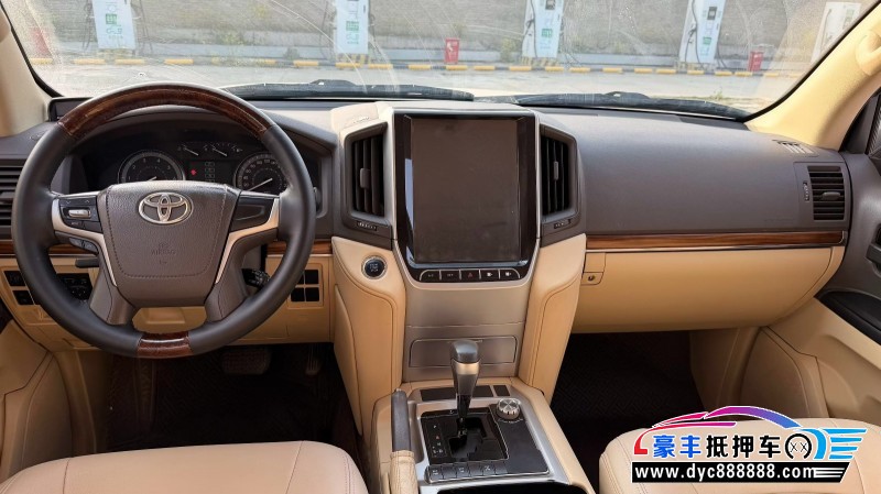 16年丰田兰德酷路泽（陆巡）轿车抵押车出售