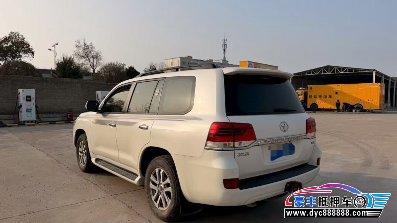 16年丰田兰德酷路泽（陆巡）轿车抵押车出售