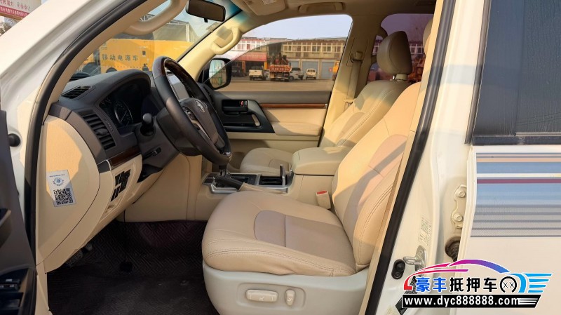 16年丰田兰德酷路泽（陆巡）轿车抵押车出售