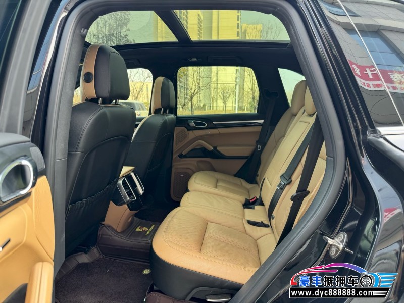 16年保时捷卡宴轿车抵押车出售